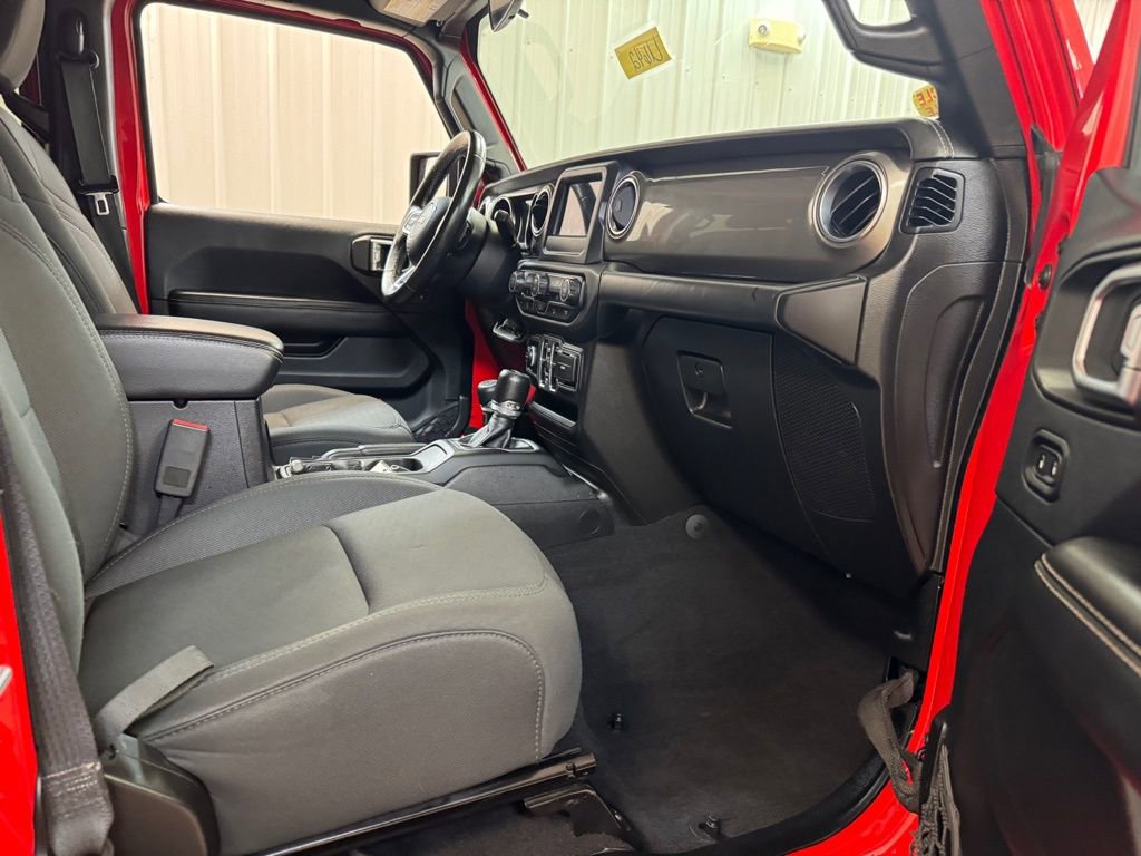 Used 2019 Jeep Wrangler Unlimited Sahara image 26
