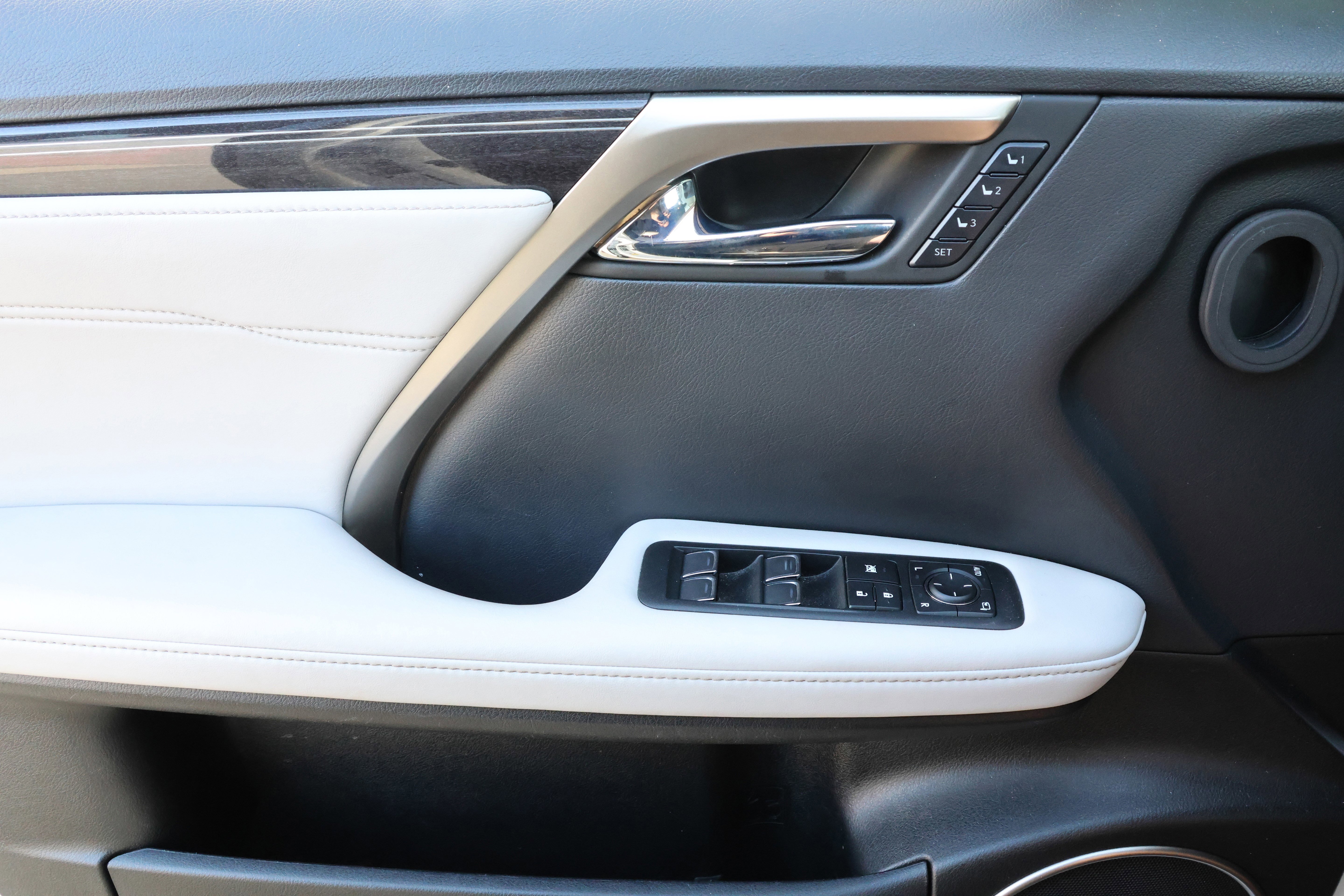 Used 2020 Lexus RX 350 AWD w/ Luxury Package image 12