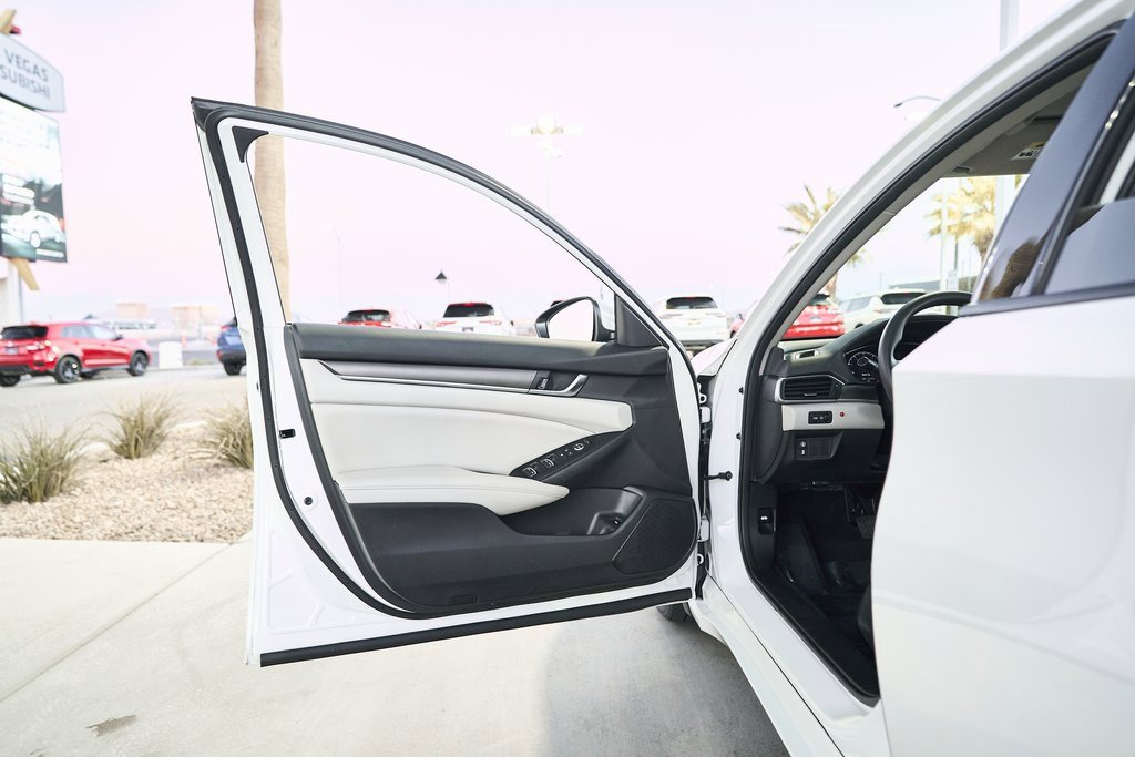 Used 2019 Honda Accord LX image 14