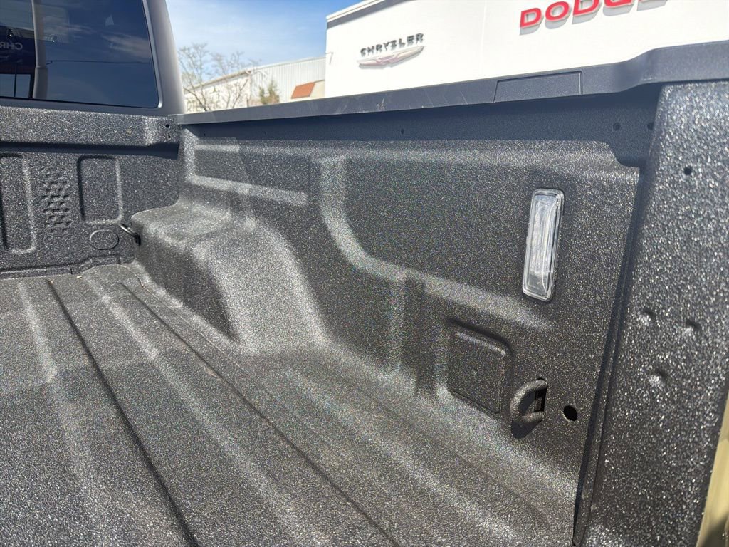 New 2026 Jeep Gladiator Willys AWD/4WD image 18