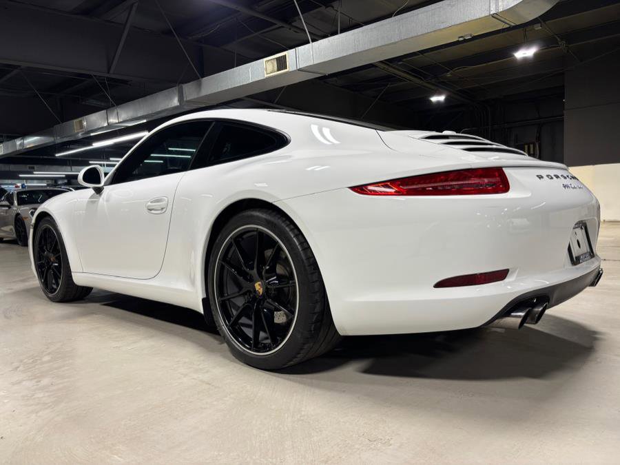 Used 2015 Porsche 911 Carrera image 2