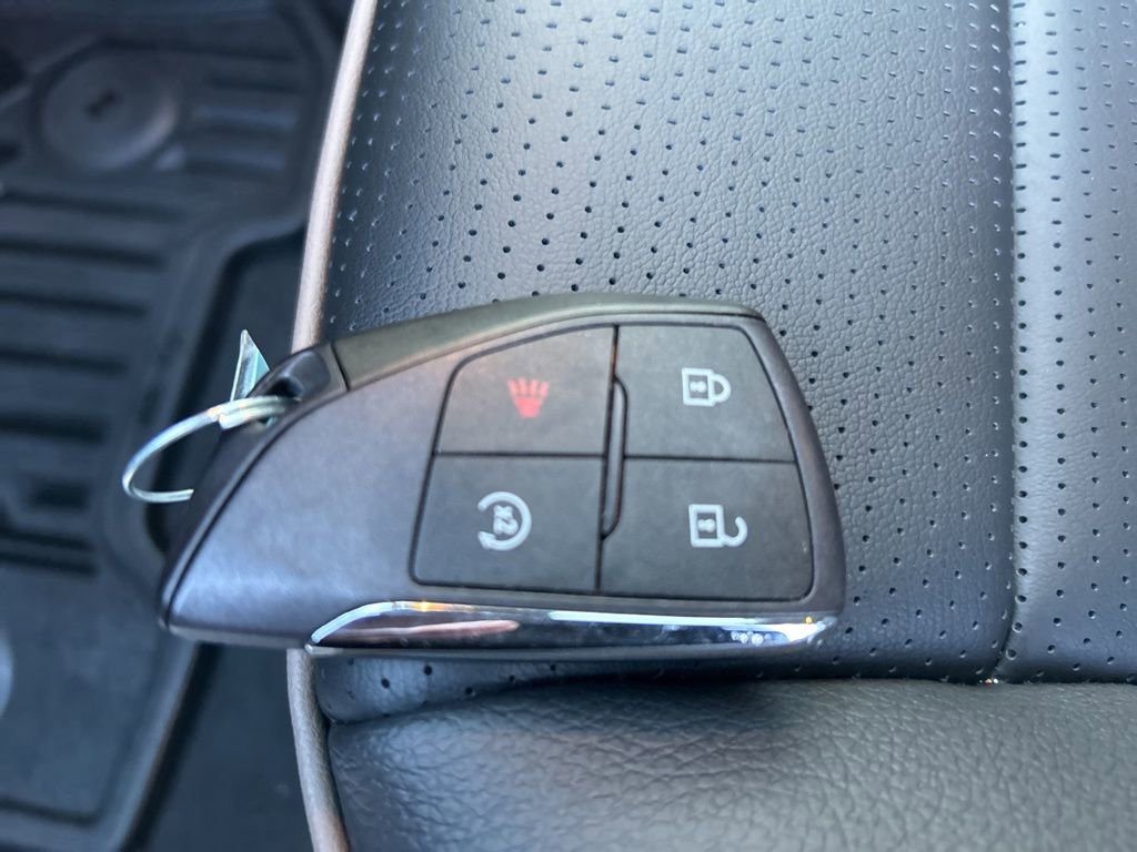 Certified 2025 GMC Canyon Denali image 29