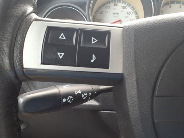 Used 2010 Dodge Challenger R/T RWD image 15