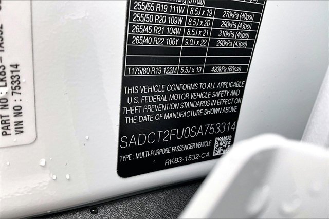 Used 2025 Jaguar F-PACE R-Dynamic S image 19