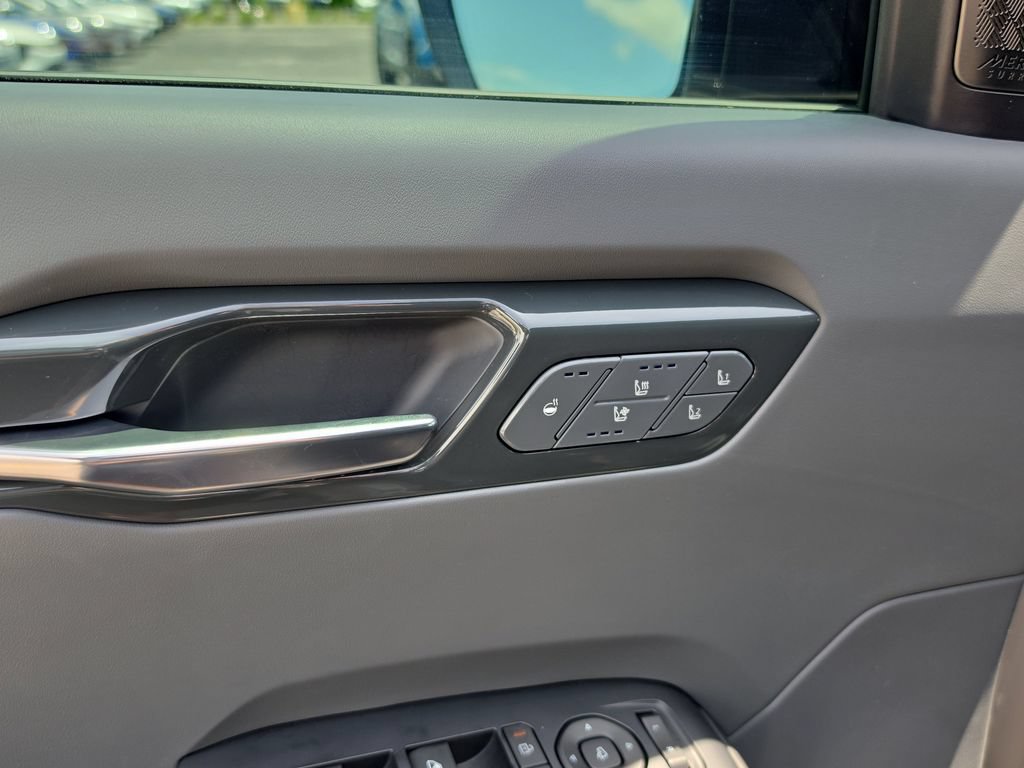 New 2026 Kia EV9 Land w/ Nightfall Edition Package AWD/4WD image 21