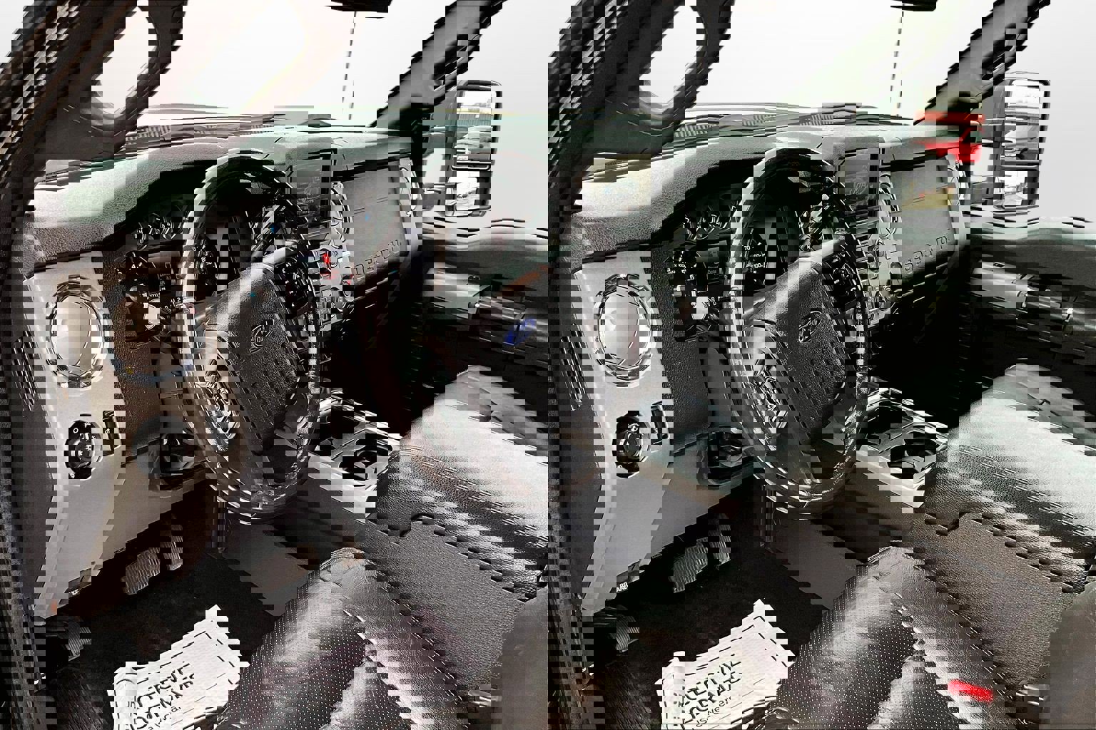 Used 2016 Ford F250 Lariat w/ Lariat Interior Package image 20