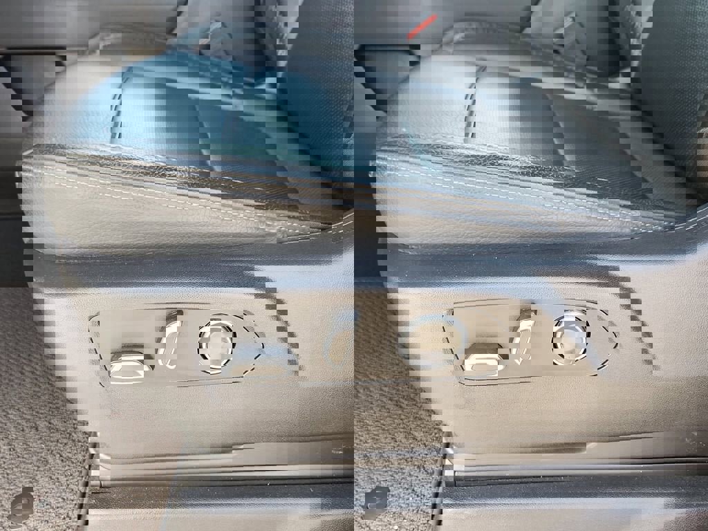 Used 2025 GMC Sierra 2500 Denali w/ Denali Reserve Package image 19