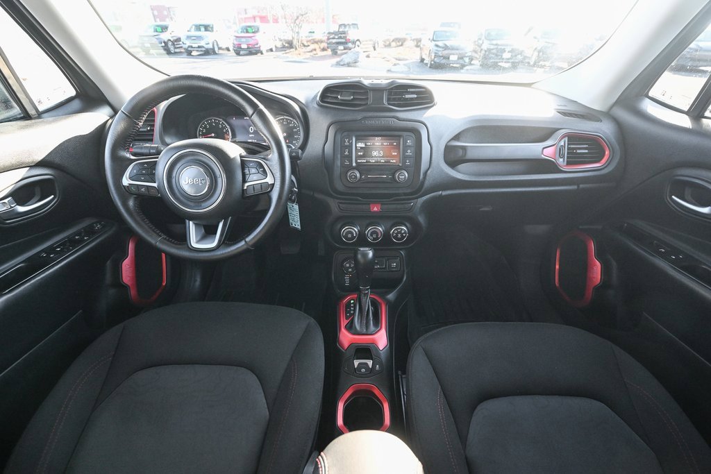 Used 2015 Jeep Renegade Trailhawk image 27