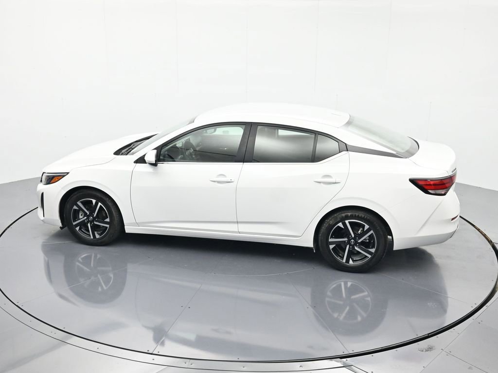 Certified 2024 Nissan Sentra SV FWD image 34