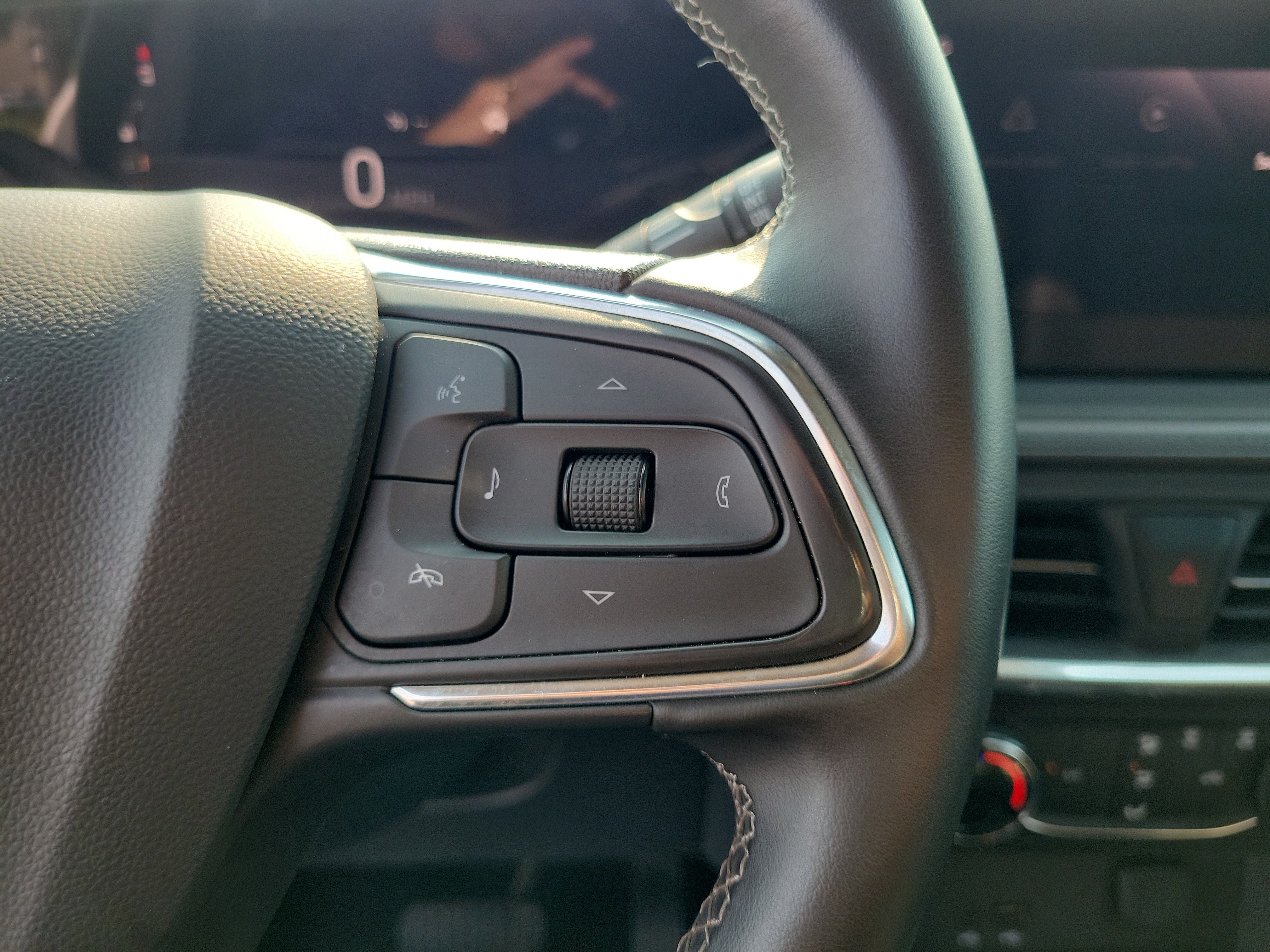 Used 2024 Buick Encore GX Preferred FWD image 24