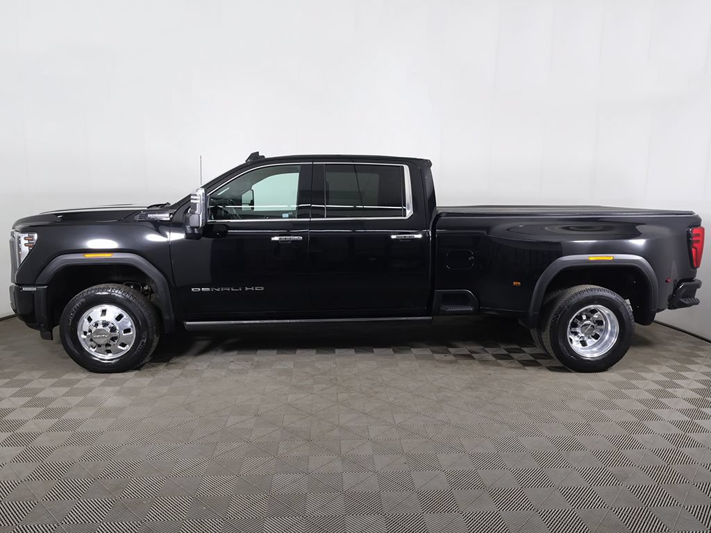 Used 2024 GMC Sierra 3500 Denali Ultimate AWD/4WD image 22
