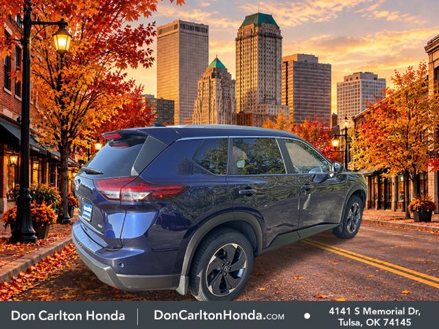 Used 2025 Nissan Rogue SV w/ SV Premium Package AWD/4WD image 4