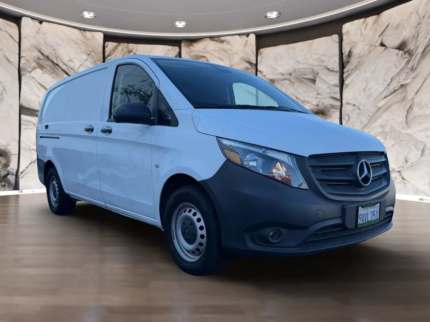 Used 2022 Mercedes-Benz Metris image 3