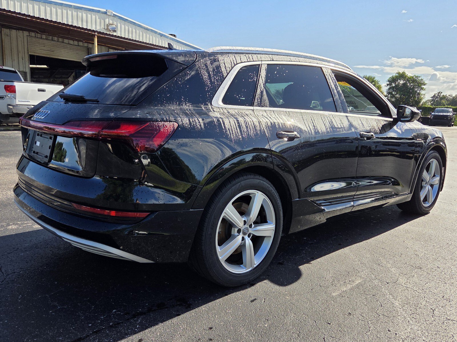 Used 2019 Audi e-tron Premium Plus AWD/4WD image 5