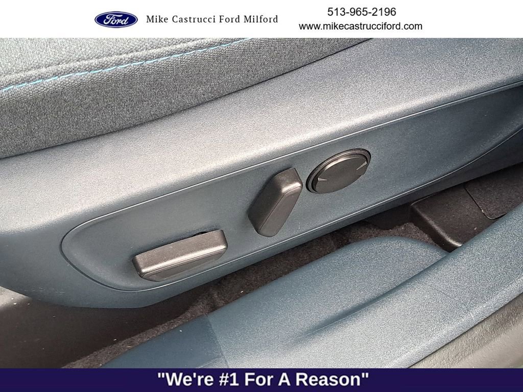 Certified 2025 Ford Maverick XLT w/ XLT Luxury Package image 22