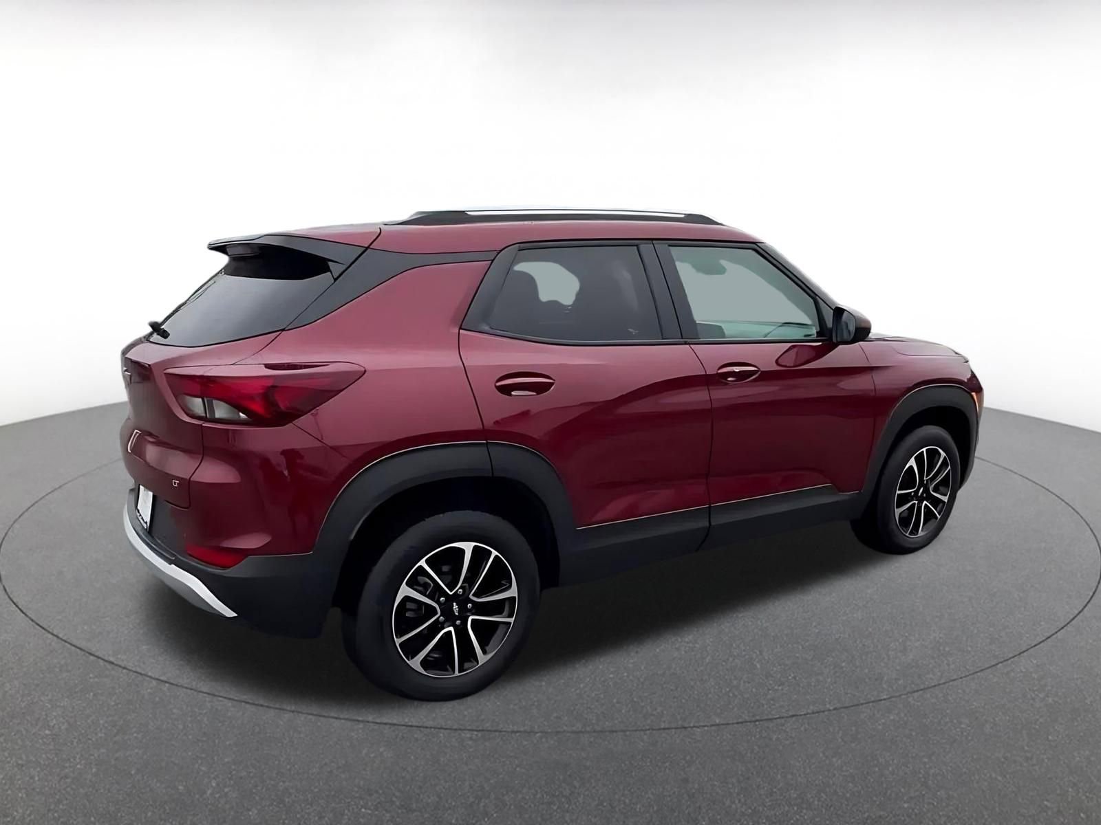 Used 2025 Chevrolet TrailBlazer LT w/ Driver Confidence Package image 14