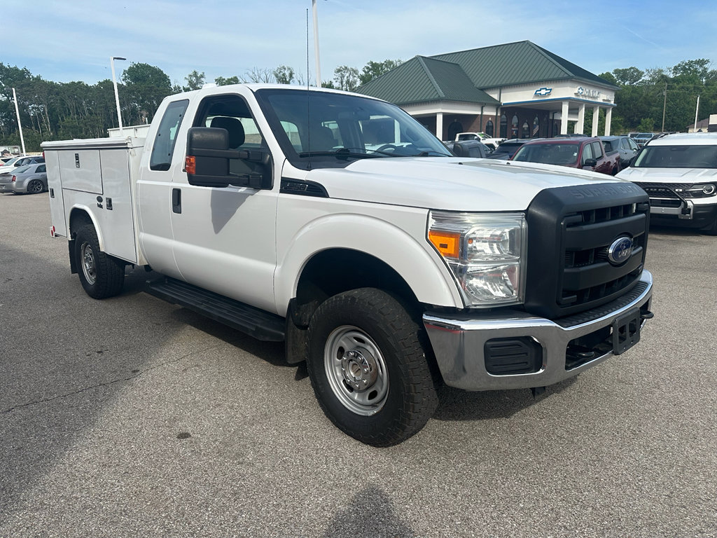 Used 2015 Ford F250 XL w/ Power Equipment Group AWD/4WD image 1