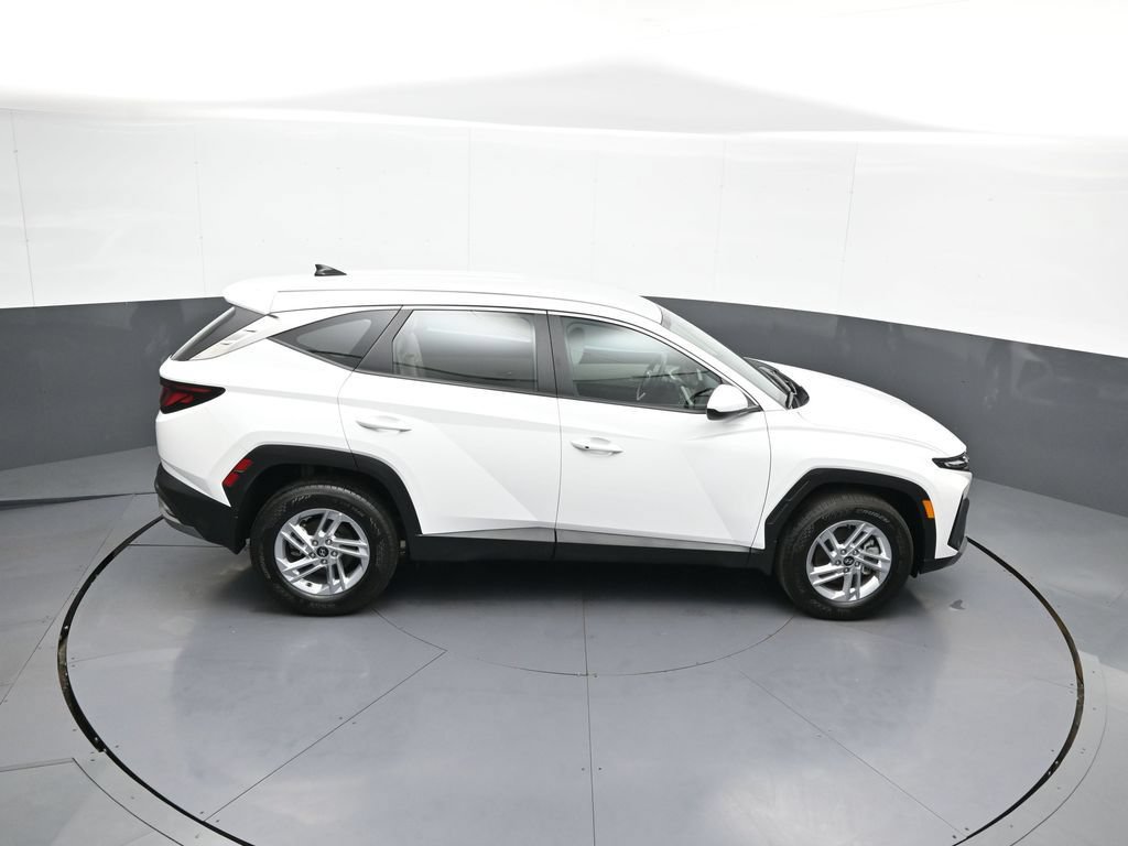 Certified 2025 Hyundai Tucson SE AWD/4WD image 36