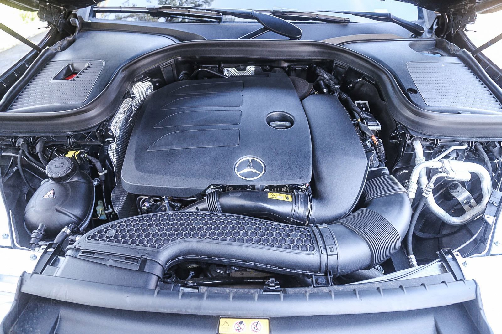 Certified 2022 Mercedes-Benz GLC 300 4MATIC image 24