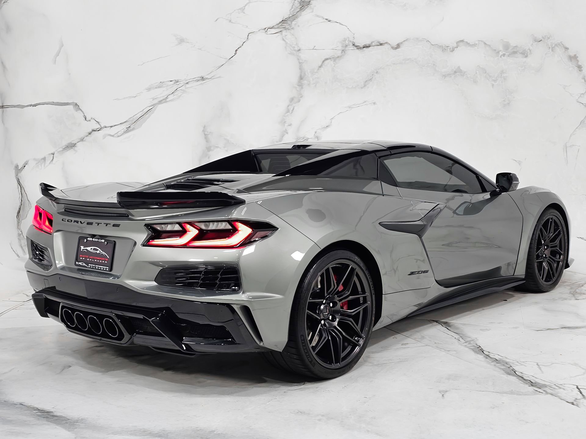 Used 2024 Chevrolet Corvette Z06 RWD image 11