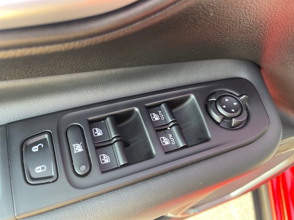 Used 2023 Jeep Renegade Limited w/ Sun/Sound Group AWD/4WD image 11