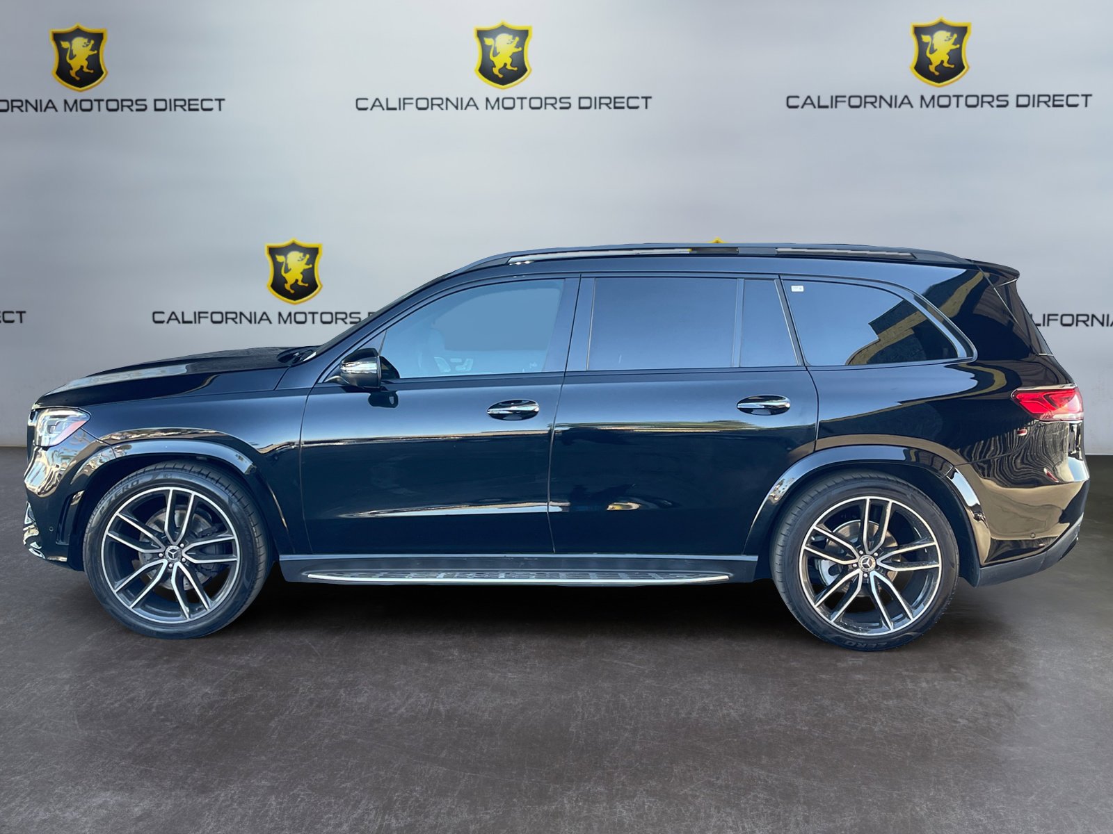 Used 2021 Mercedes-Benz GLS 580 4MATIC image 2