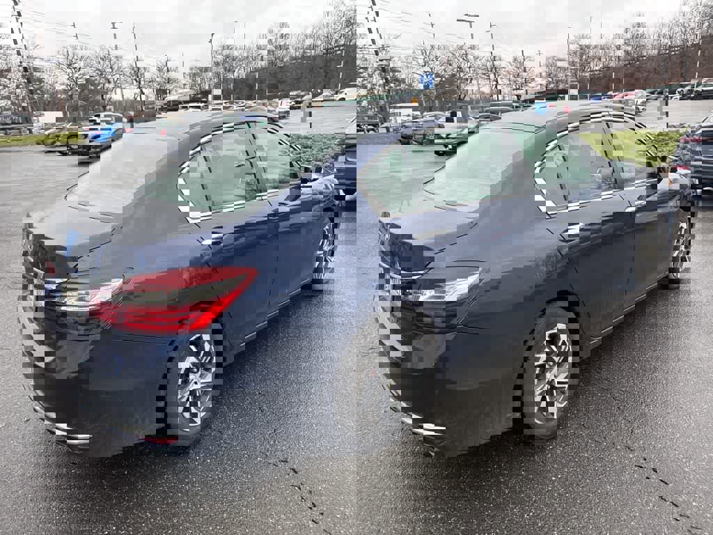 Used 2017 Honda Accord LX image 18