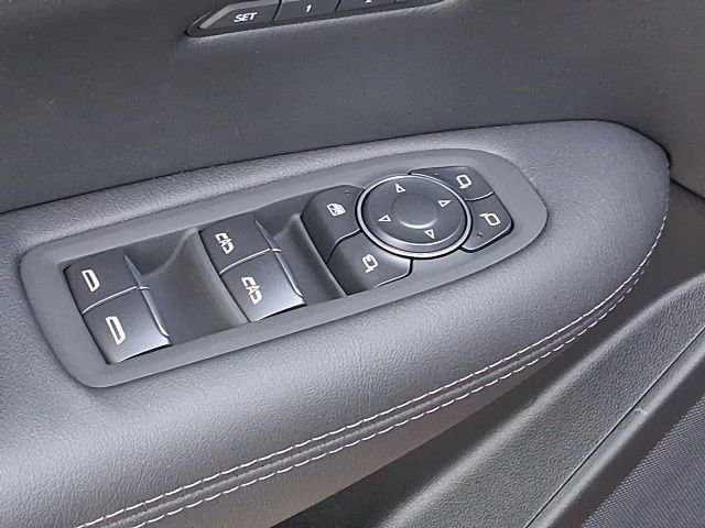 New 2026 Cadillac XT5 Premium Luxury w/ LPO, ONYX Package image 16