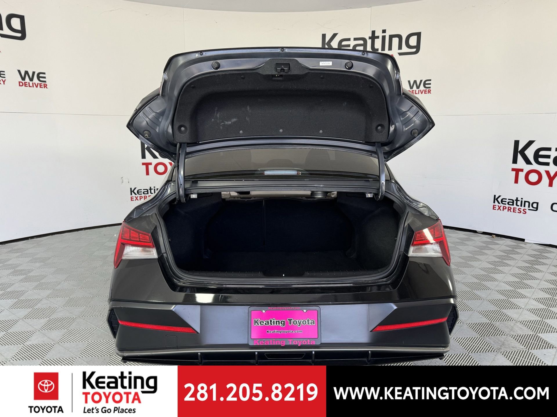 Used 2025 Hyundai Elantra Limited image 17