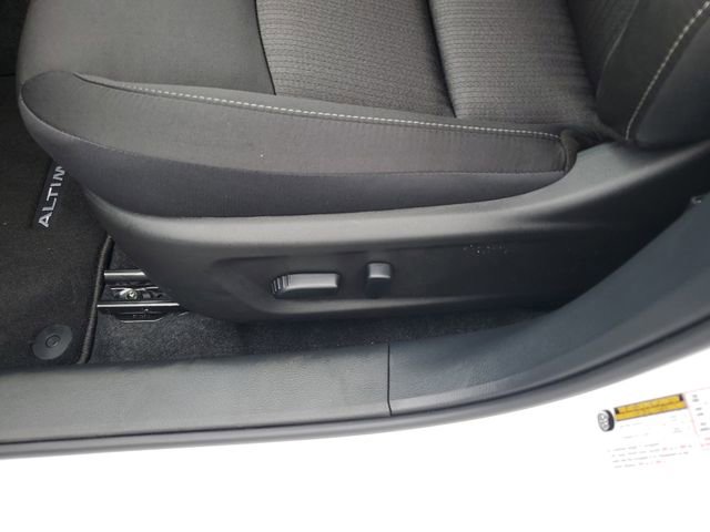 New 2026 Nissan Altima 2.5 SV FWD image 19
