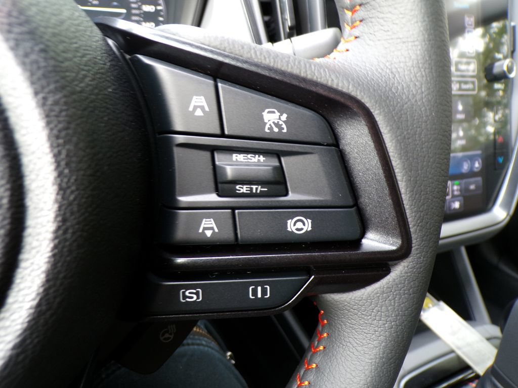 New 2026 Subaru Crosstrek 2.5i Limited w/ Crosstrek Mirror Package AWD/4WD image 31