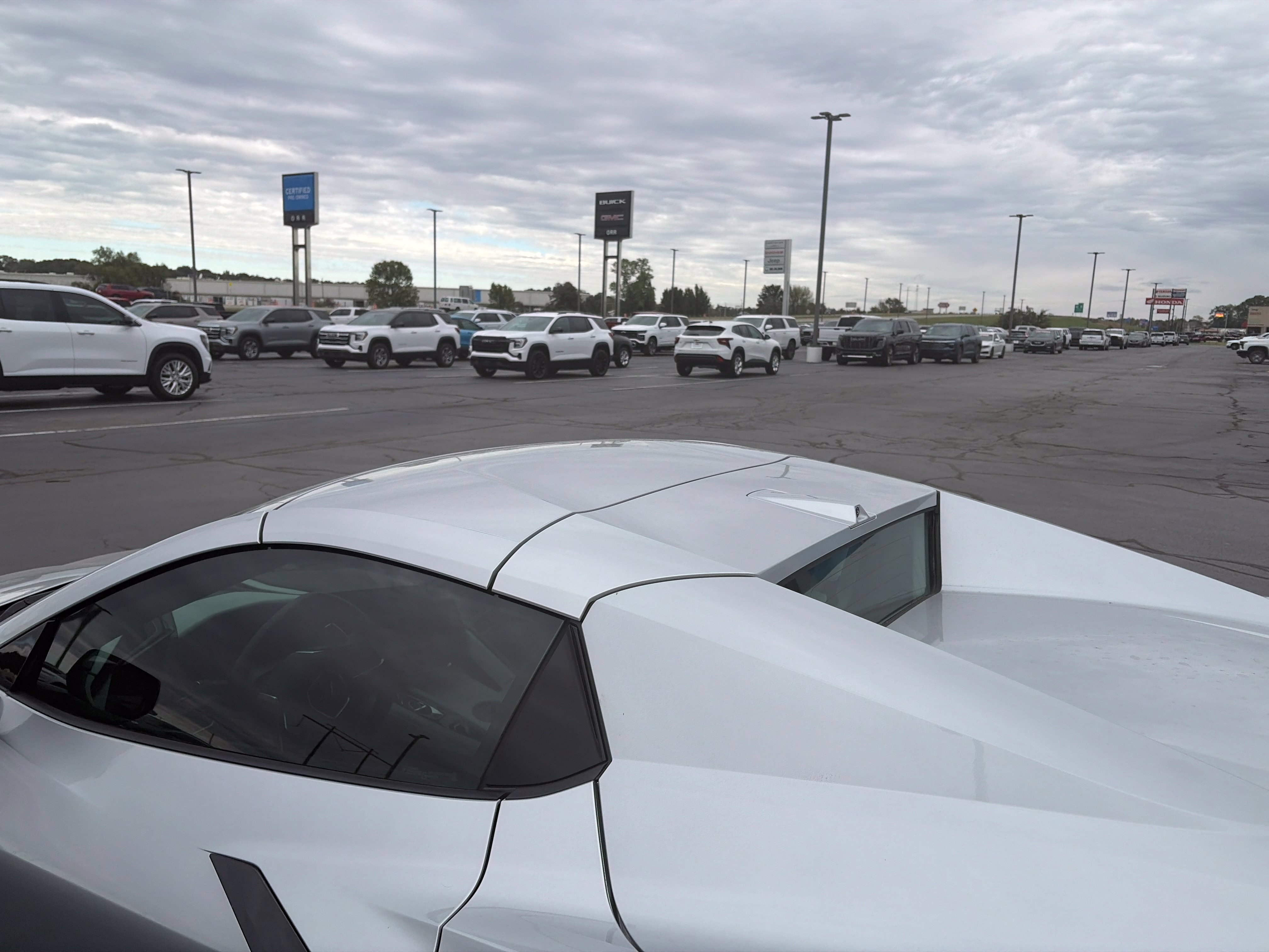 Used 2026 Chevrolet Corvette Stingray Premium Conv w/ Z51 Performance Package RWD image 10
