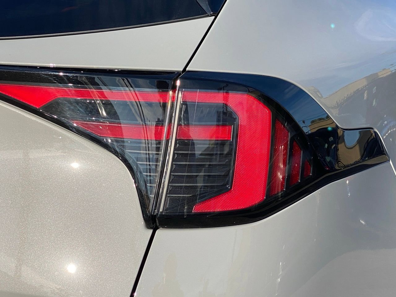 New 2026 Kia Sportage SX image 4