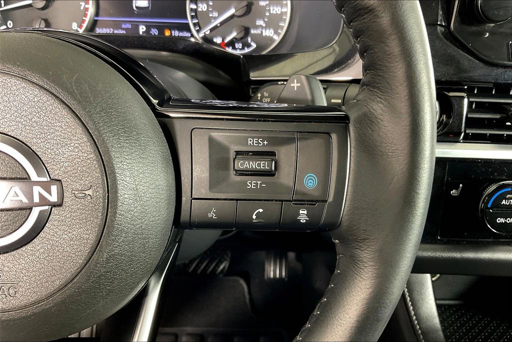 Used 2022 Nissan Pathfinder SL w/ Cargo Package image 28