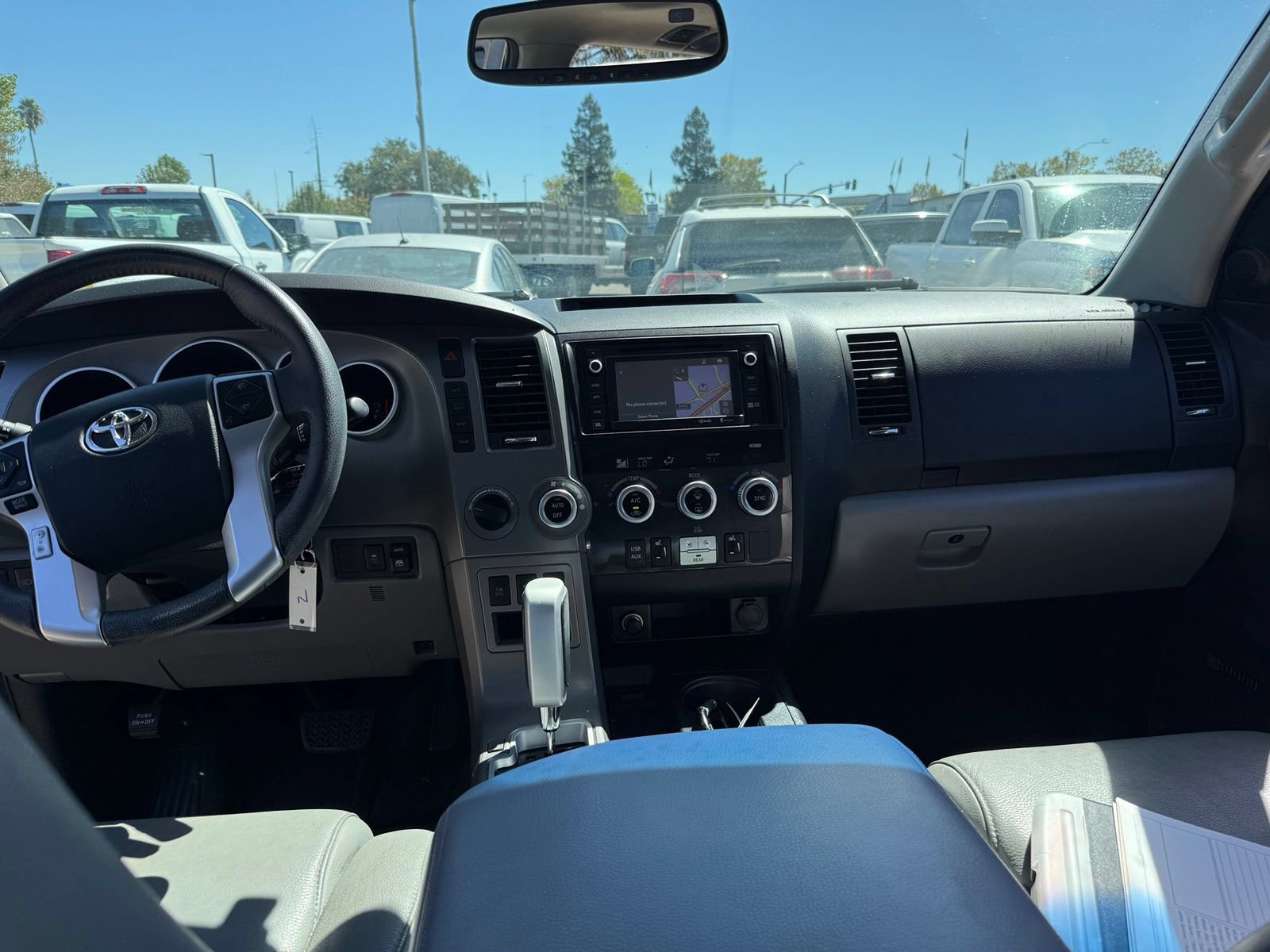 Used 2014 Toyota Sequoia Limited AWD/4WD image 14