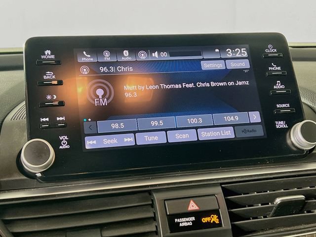 Used 2018 Honda Accord EX image 16