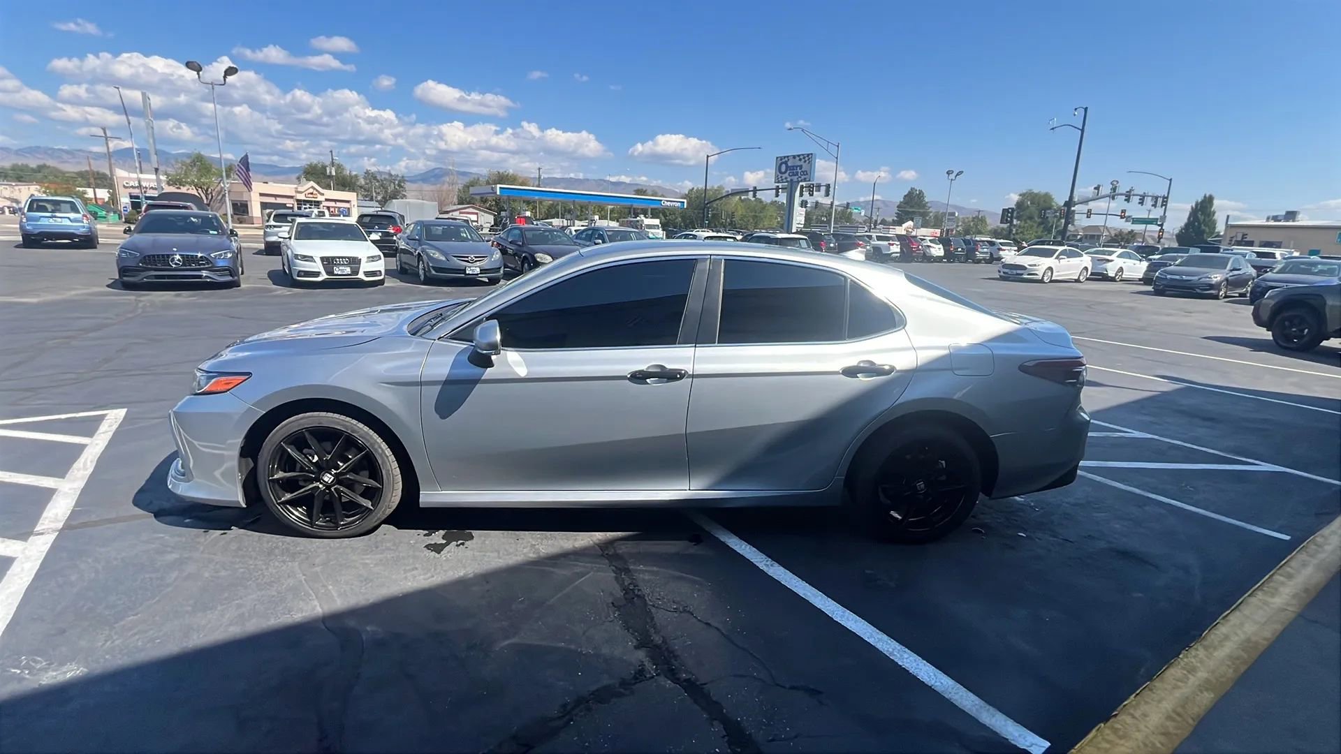 Used 2022 Toyota Camry LE w/ Cold Weather Package image 6