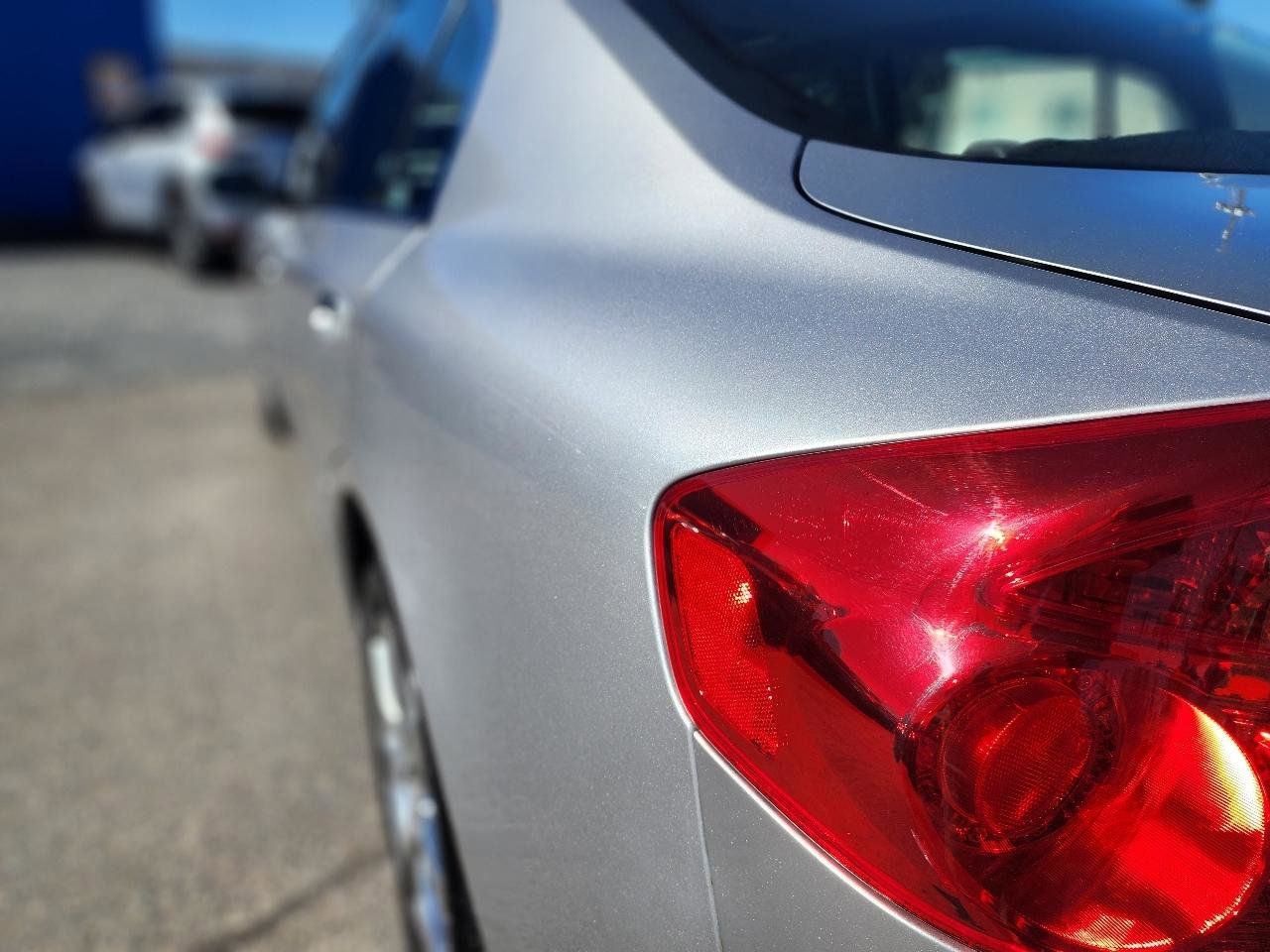 Used 2005 INFINITI G35 x Sedan image 32