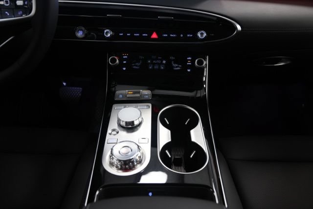 New 2027 Genesis GV70 2.5T AWD/4WD image 36