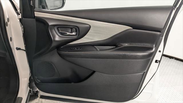 Used 2018 Nissan Murano SL w/ Midnight Edition Package image 22