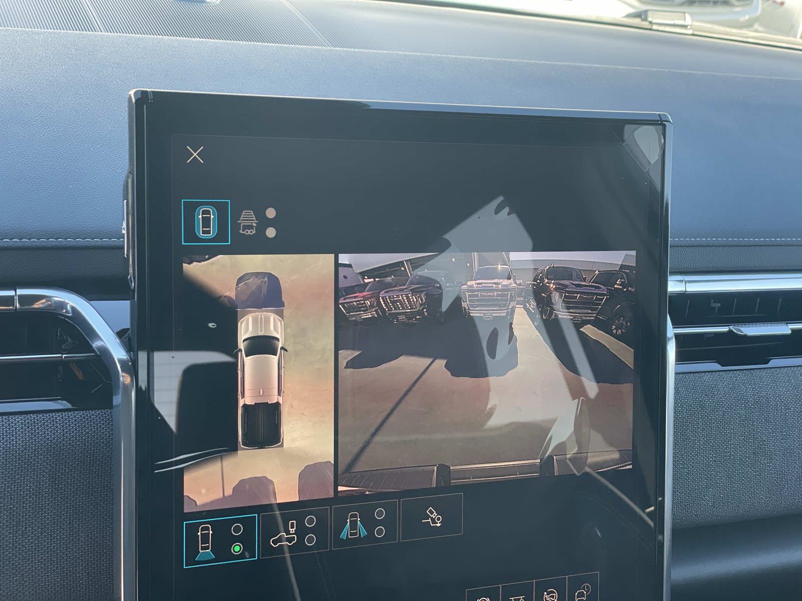 New 2026 GMC Sierra EV Elevation image 14