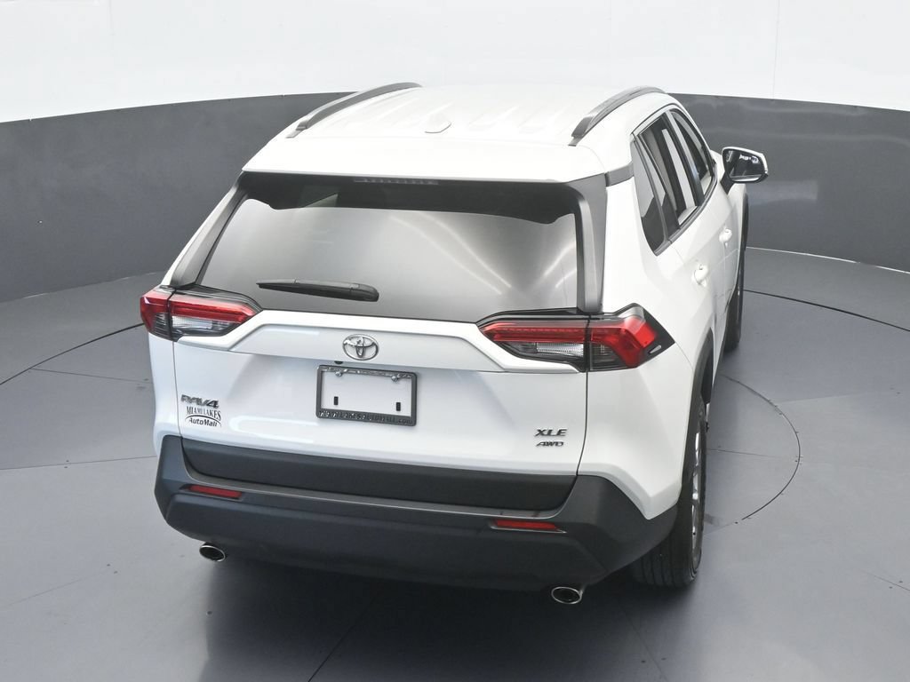 Used 2024 Toyota RAV4 XLE AWD/4WD image 46