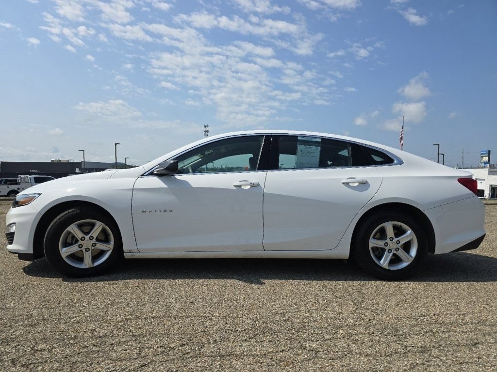 Used 2020 Chevrolet Malibu LS w/ LPO, Convenience Package 2 FWD image 14