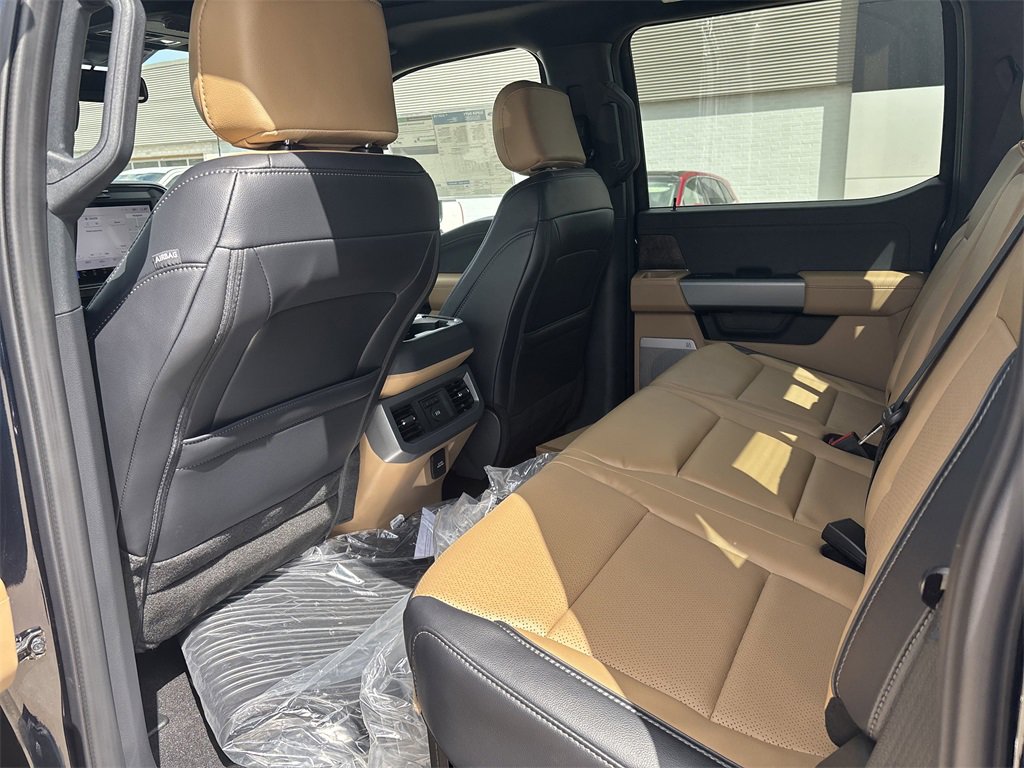 New 2025 Ford F250 Lariat w/ Chrome Package image 10