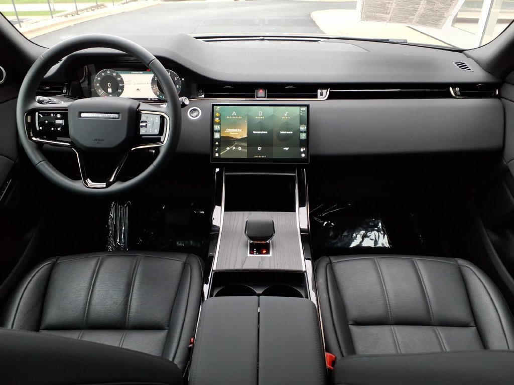 Certified 2024 Land Rover Range Rover Evoque S AWD/4WD image 9