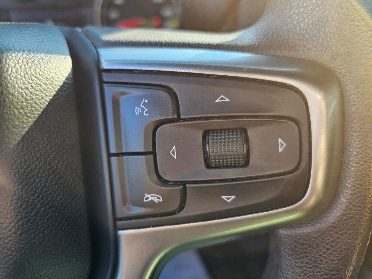 Used 2020 Chevrolet Silverado 1500 LT w/ Remote Start Package image 28