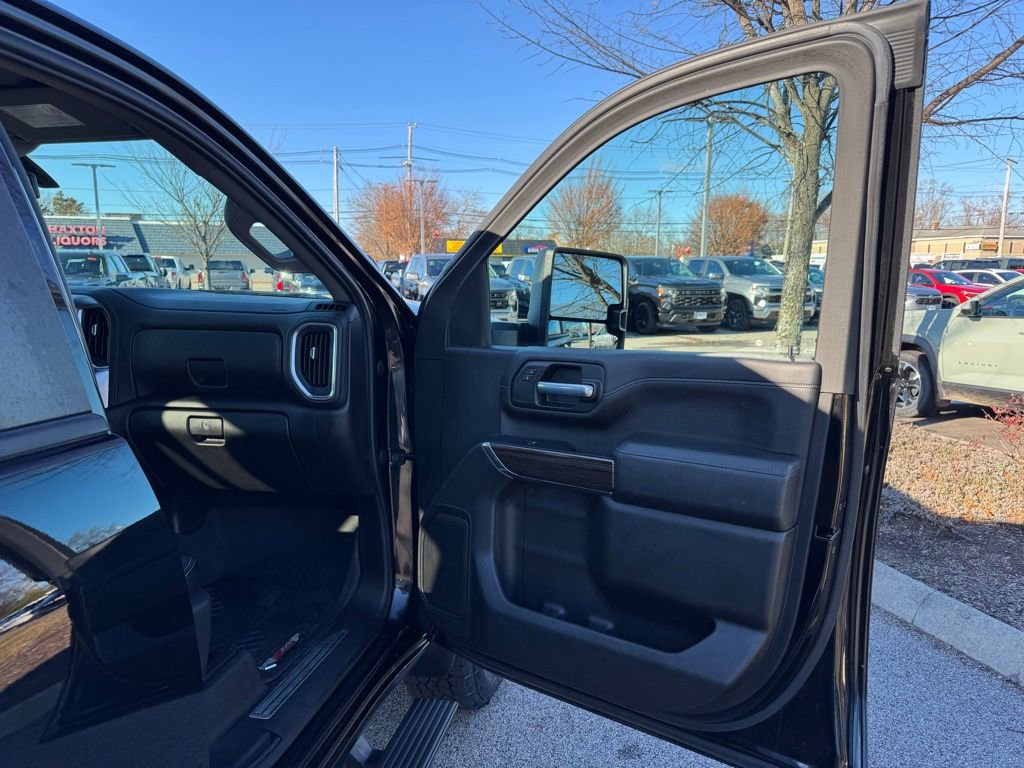 Used 2020 Chevrolet Silverado 2500 LT w/ Convenience Package image 23