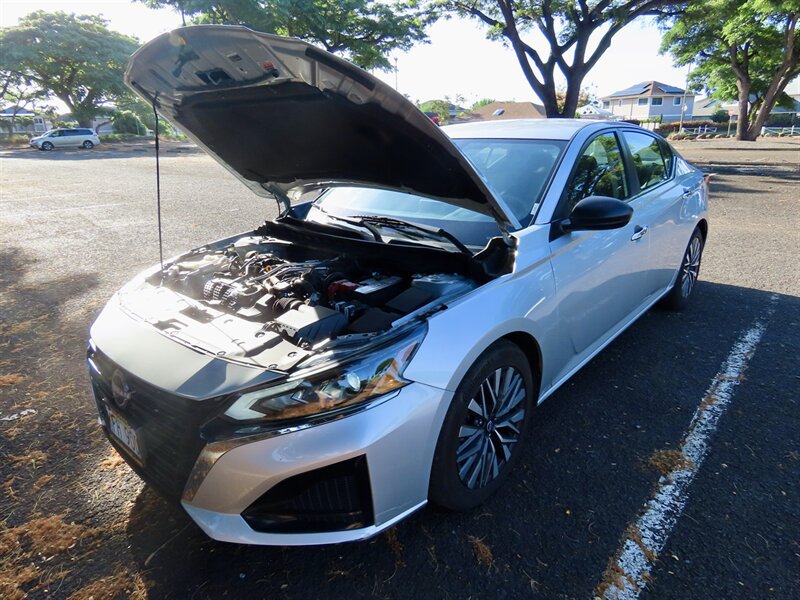 Used 2024 Nissan Altima 2.5 SV FWD image 19
