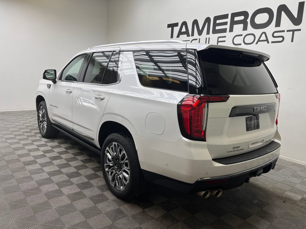 Used 2024 GMC Yukon Denali Ultimate AWD/4WD image 8