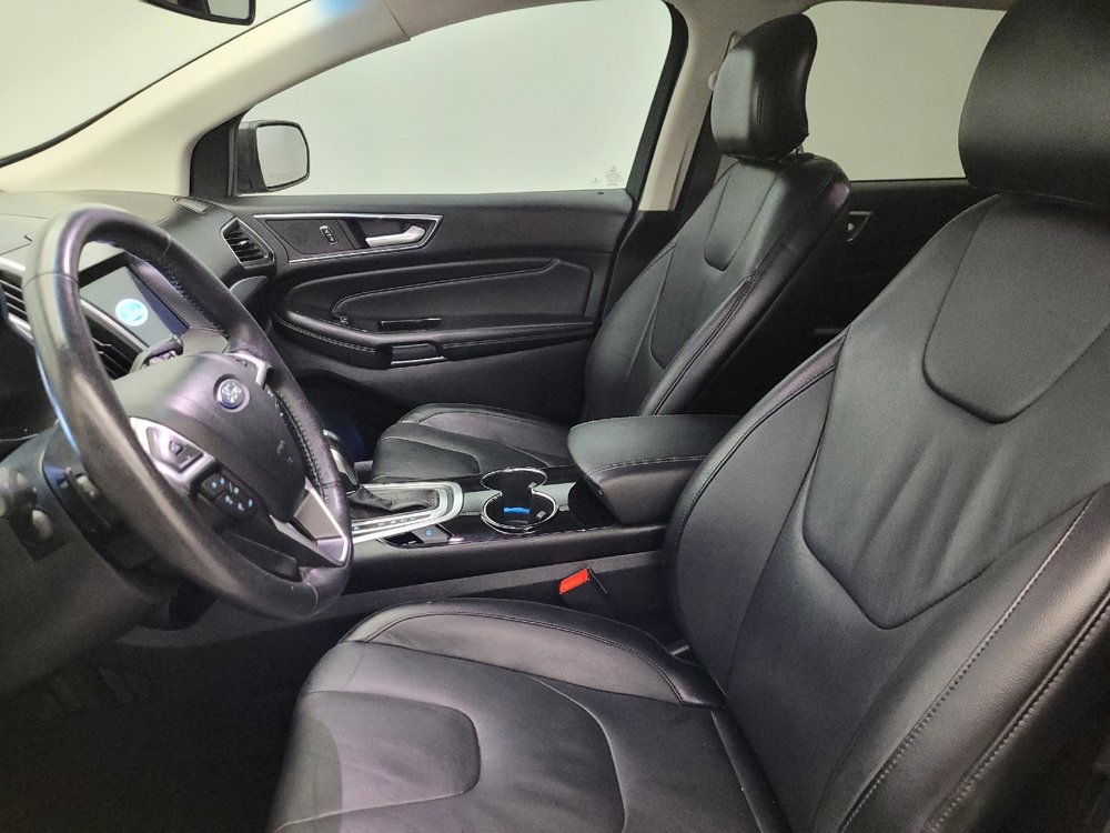 Used 2016 Ford Edge Titanium w/ Technology Package image 17